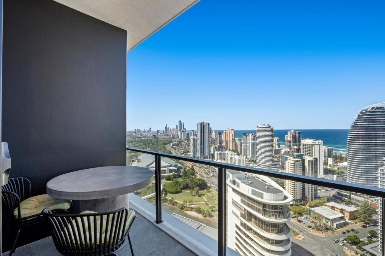 Broadbeach Casino Private Apartments - Gclr Gold Coast Extérieur photo
